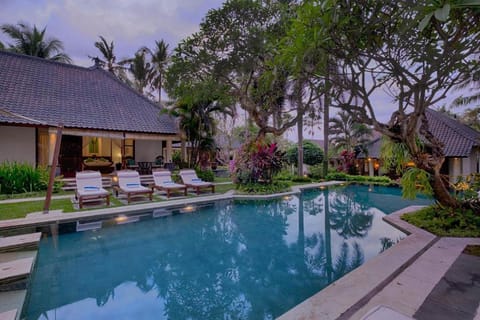 Asoka 4 BR Private Pool DH60 Villa in Blahbatuh