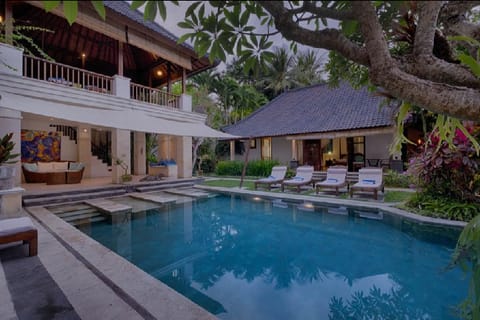 4BR Wonderfull Place with Private Pool Villa in Blahbatuh