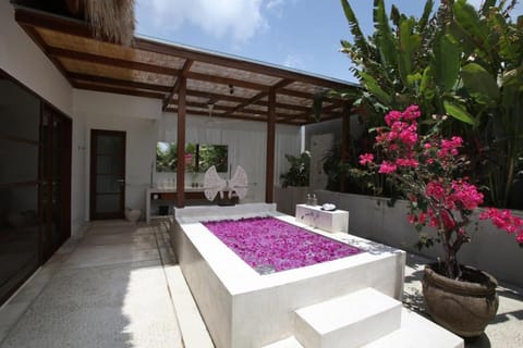 Luxury and Stunning 8BR Private Pool Villa #FN31 Villa in Marga