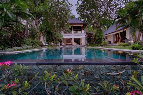 Adore 4 BR Romantic Place For Family #K208 Villa in Blahbatuh