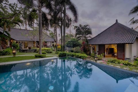 Luxury 4BR Private Pool Villa #PB8 Villa in Blahbatuh