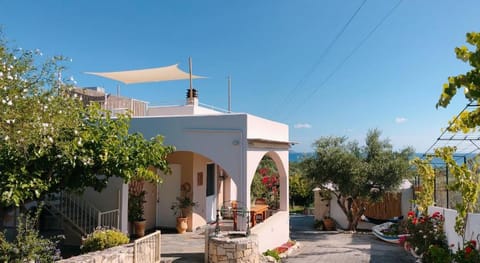 Elia's House Traditional & Cozy Vacation rental in Crete