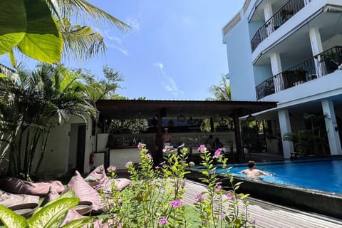 Coco & Pineapple Pants Hostel Hostel in North Kuta