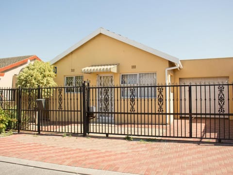 Onyx on Sycamore Vacation rental in Cape Town