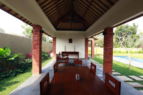 Cozy 3 BR Private Pool Villa #K228 Villa in Abiansemal