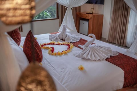 Adore 1 BR Deluxe Room With Balcony REV06 Villa in Ubud
