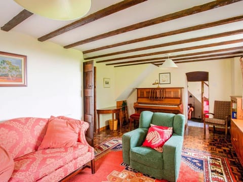 Vintage Holiday home in Welshpool with Garden Vacation rental in Llanwddyn