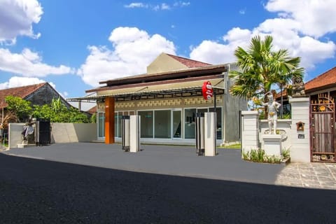 Hotel O Ayudia Guesthouse Hotel in Denpasar