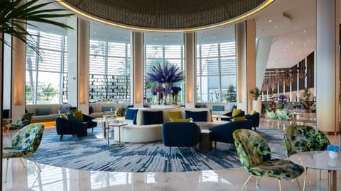 Jumeirah Beach Hotel Dubai Resort in Dubai