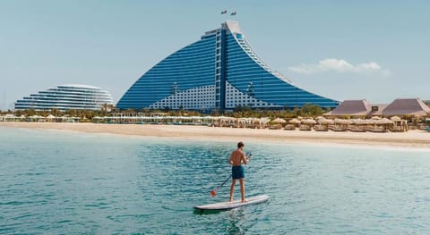 Jumeirah Beach Hotel Dubai Resort in Dubai