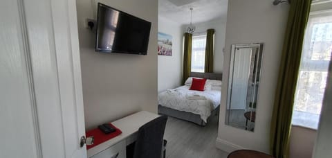 Holly Lodge Vacation rental in Weston-super-Mare