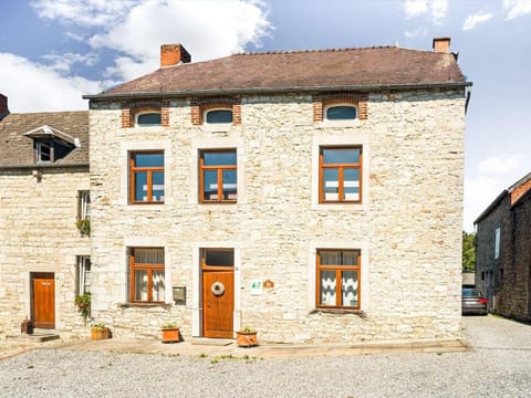 Plush Holiday Home in Matagne-La-Petite with Private Garden Vacation rental in Wallonia, Belgium