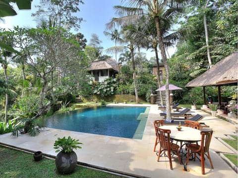 Stunning 4 BR Private Pool Villa REV30 Villa in Kuta Selatan