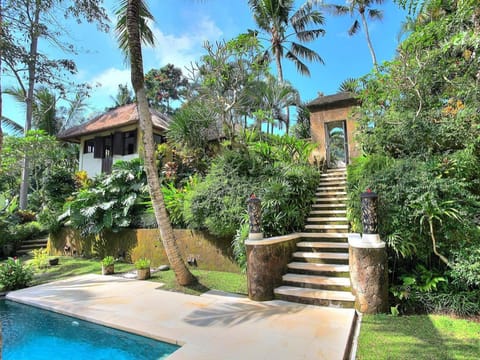 Stunning 4 BR Private Pool Villa REV30 Villa in Kuta Selatan