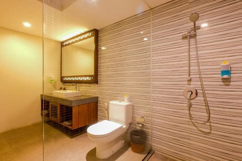 Cozy 1 BR Queen  Pool Access IR55A Apartment in North Kuta