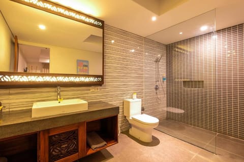 Cozy 1 BR Queen  Pool Access IR55A Apartment in North Kuta