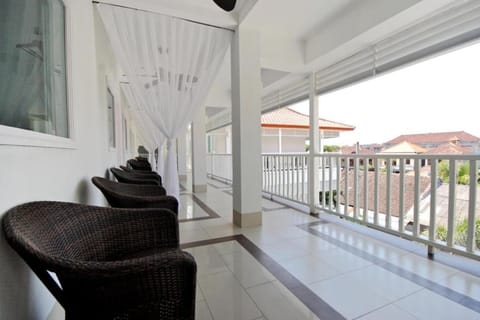 Luxury Standard Room Double or Twin Room #PZ14 Apartment in Kuta