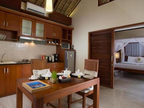Three BR Villa with Private Pool-Breakfast#BPJ Villa in Kuta Selatan