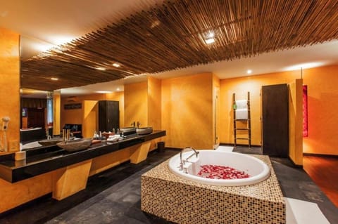 Two BR Jimbaran Family Suite-Breakfast#KKJ Villa in Kuta Selatan