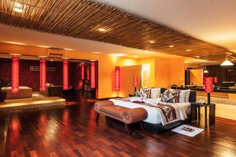 Honeymoon Suite-Breakfast#KKJ Villa in Kuta Selatan