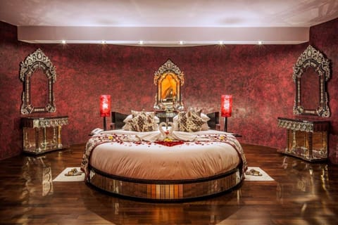 Honeymoon Suite-Breakfast#KKJ Villa in Kuta Selatan