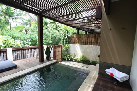 Sandi Phala Suite Garden View-Breakfast#TSP Villa in Kuta