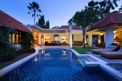 Entire 3 BR Private Pool Villa #V404 Villa in Kuta