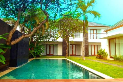 Stunning 1 BR King Room with Pool View AN122A Apartment in North Kuta