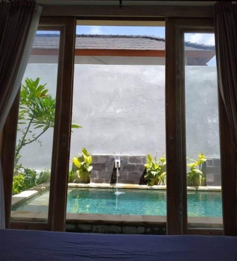 Villa Santika, 2 BR Private Villa near Lovina Villa in Bali