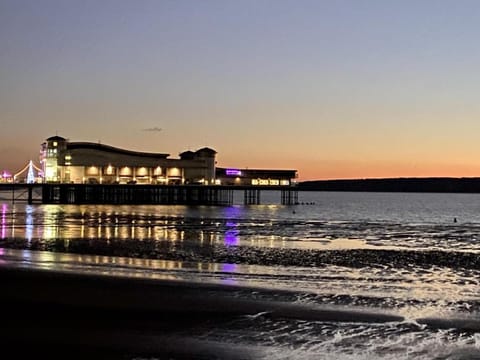 The Kyrenia Apartment in Weston-super-Mare