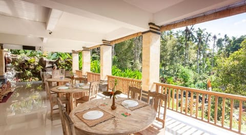 Bali Sesandan Garden Bed and Breakfast in East Selemadeg