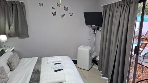 Robert's Place Paarl Vacation rental in Cape Town