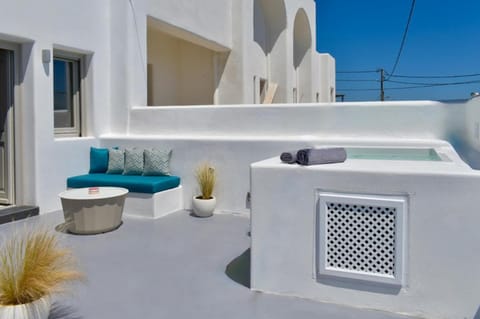 White Orchid Suites Apartment hotel in Mesaria