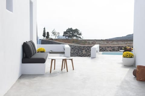 White Orchid Suites Apartment hotel in Mesaria