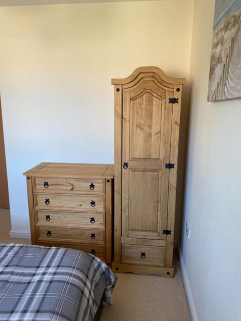 River Penthouse Little Paxton - 75 Skipper Way Apartment in Huntingdonshire District