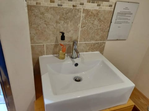 Whitehouse Cottage - Great Paxton Vacation rental in Huntingdonshire District