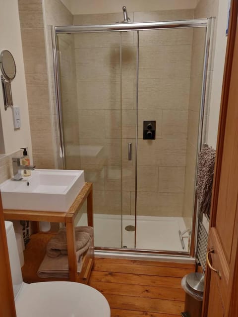 Courtyard Cottage - Great Paxton Vacation rental in Huntingdonshire District