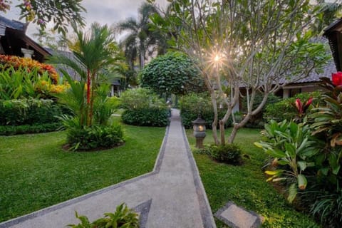 Cozy 4 BR Pool Villa Garden View #V90 Villa in Blahbatuh