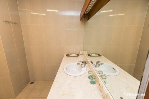 Adore 1 BR Deluxe Suite Room W/Lovely Staff #V17 Vacation rental in Ubud