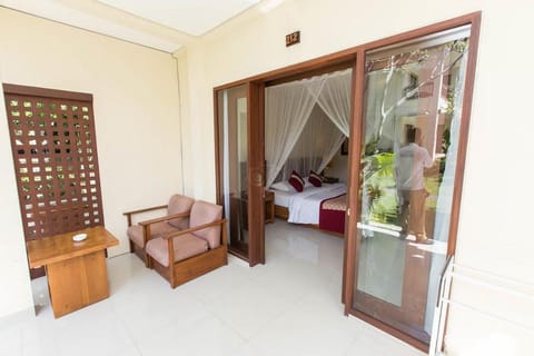 Adore 1 BR Deluxe Suite Room W/Lovely Staff #V17 Vacation rental in Ubud