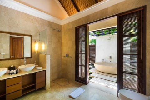 Alsaki 4 BR Private Pool DH38 Villa in Kuta Selatan