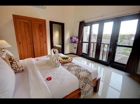 Stunning 1 BR with Private Pool Villa #LA20 Villa in Kuta Selatan