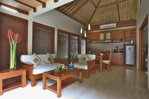 Beautiful 2BR Private Pool Villa #LA5 Villa in Kuta Selatan