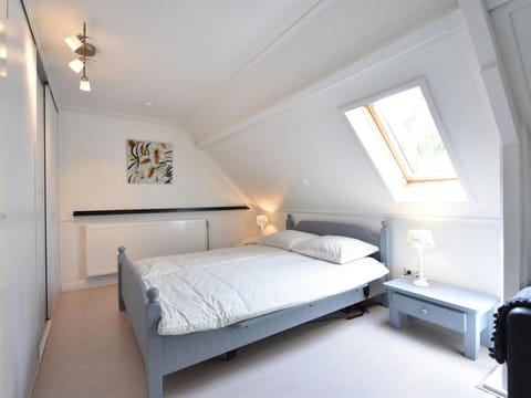 Modern Holiday Home in Wolphaartsdijk with Private Garden Vacation rental in Wolphaartsdijk