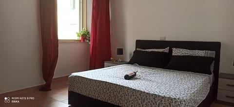 Fleo House - appartamento zona centralissima Bosa Apartment in Bosa