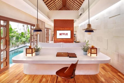 Royal 2 BR Villa W/Private Pool & Jacuzzi Y028A Villa in Ubud