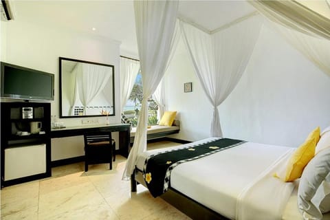 Luxury Deluxe Ocean Bungalow ZN127A Vacation rental in Karangasem Regency