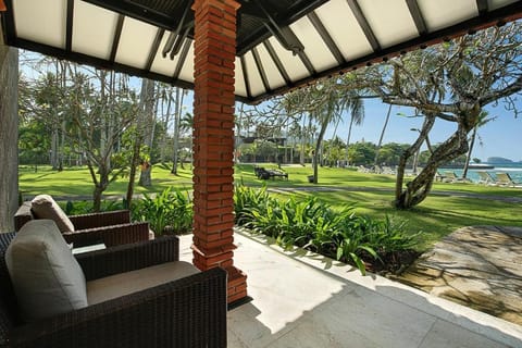 Luxury Deluxe Ocean Bungalow ZN127A Vacation rental in Karangasem Regency