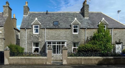 Charming Townhouse On North Coast 500 Route, Wick Vacation rental in Wick