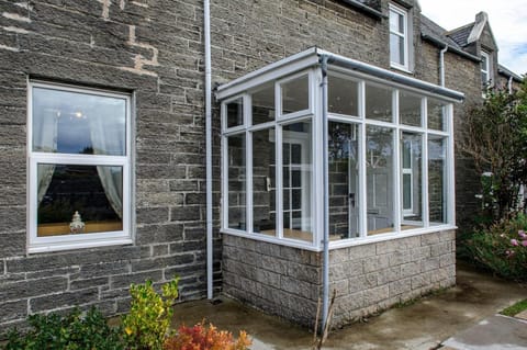 Charming Townhouse On North Coast 500 Route, Wick Vacation rental in Wick